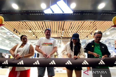 toko adidas di bali